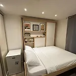 Cozy Studio Latin Quarter